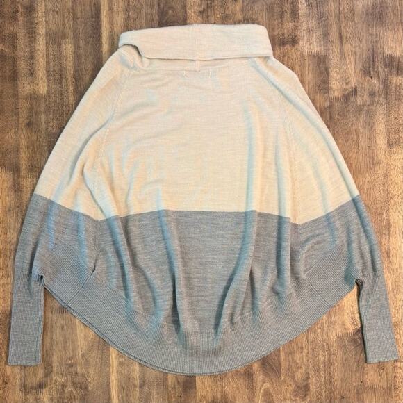 SmartWool Women’s Nokoni Dolman Sleeve Style Merino Wool Poncho Sweater Sz S/M - Picture 9 of 9